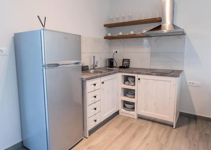 Aesthisis Sensational