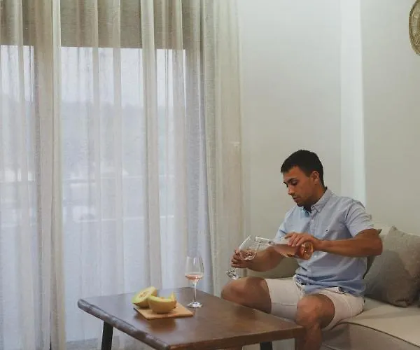 Aesthisis Sensational 3* Κολύμπια