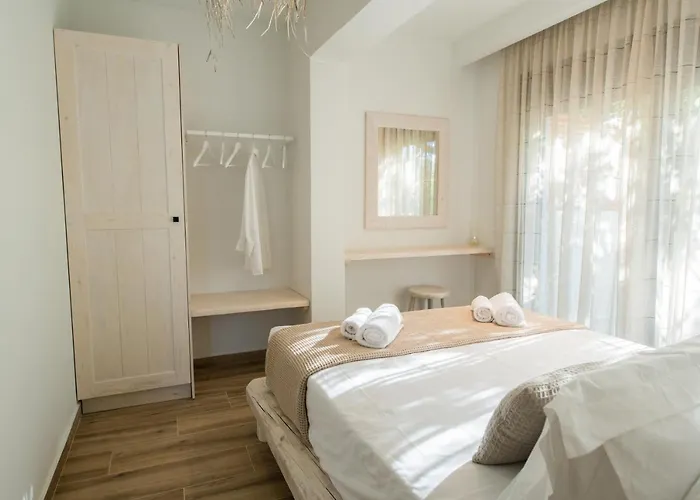 Aesthisis Sensational كولومبيا